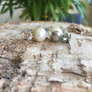Pearl earrings